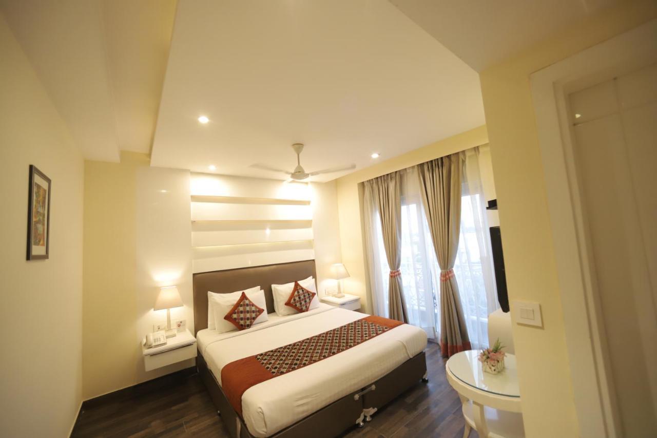 Hotel Picasso Prive Naraina Delhi - Couple Friendly Local Ids Accepted New Delhi Buitenkant foto