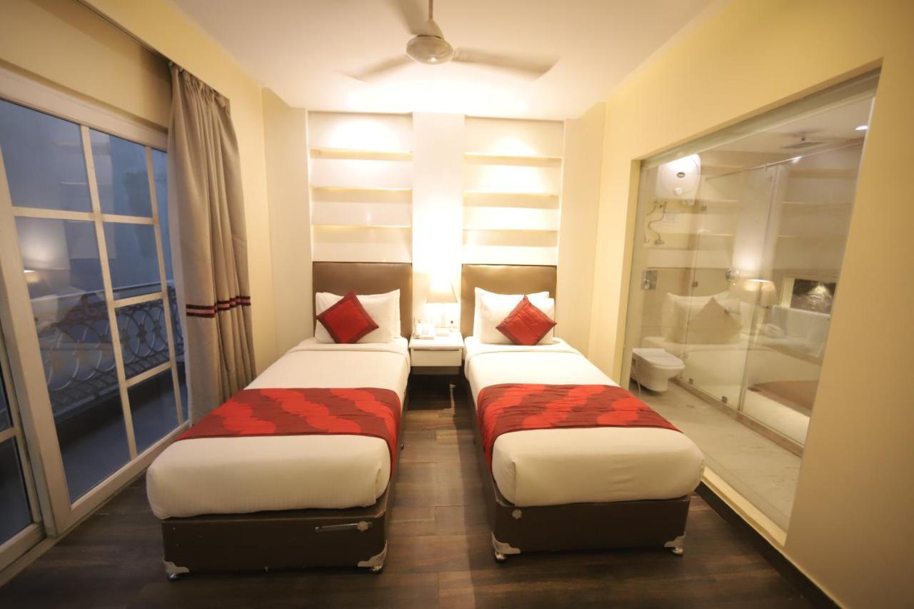 Hotel Picasso Prive Naraina Delhi - Couple Friendly Local Ids Accepted New Delhi Buitenkant foto